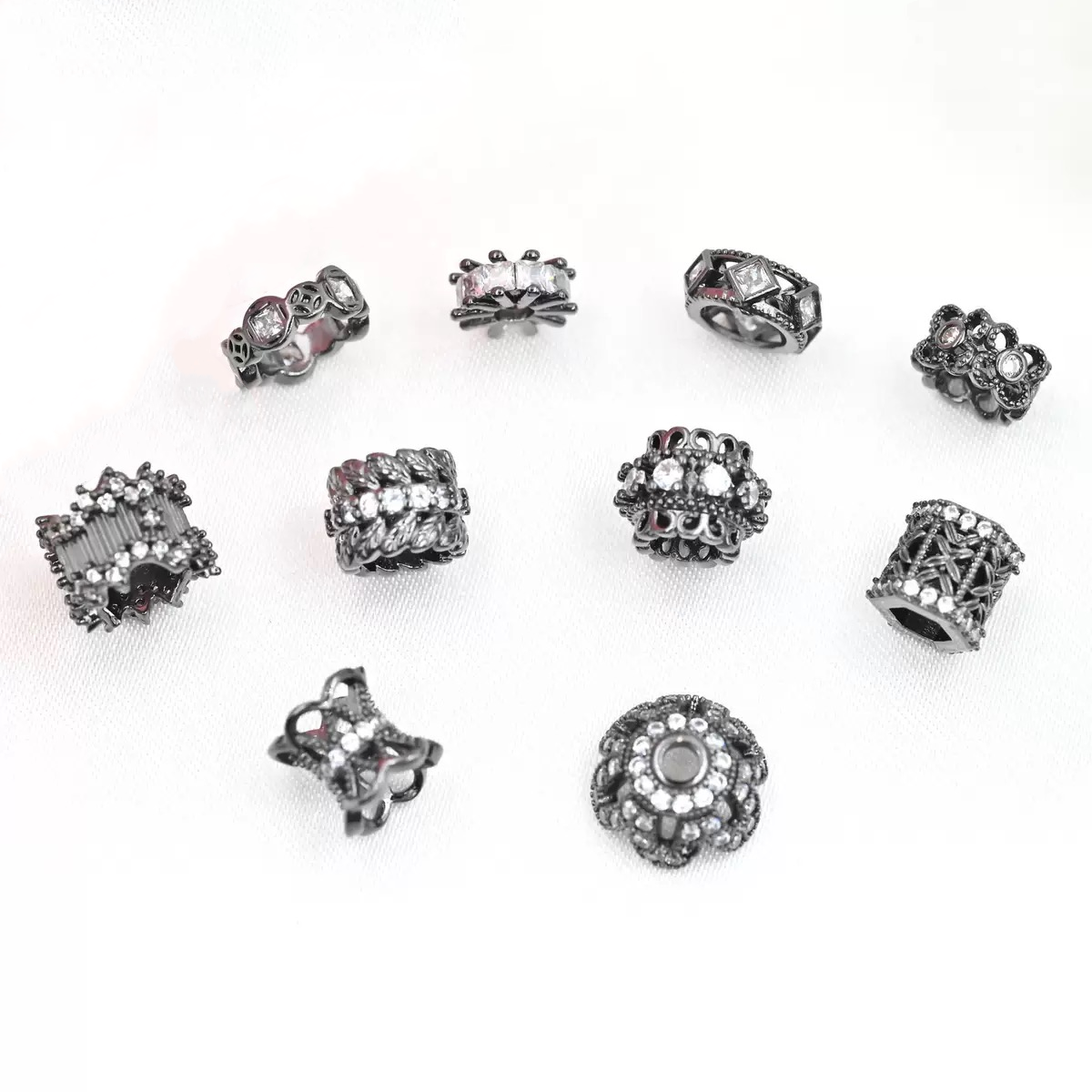 10pcs Black Copper Spacer with Zircon